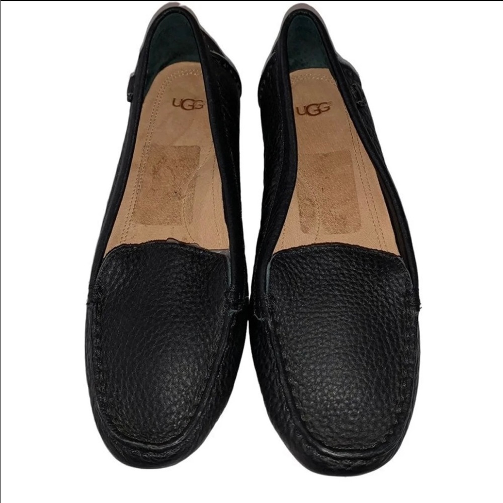 UGG woman’s Flores Leather Loafers Slip on Shoes Black Pebble